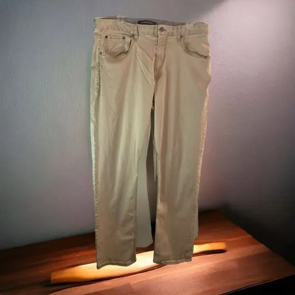 Vntg. Calvin Klein Jean Chino’s Sz. 38’ x 32’ GUC